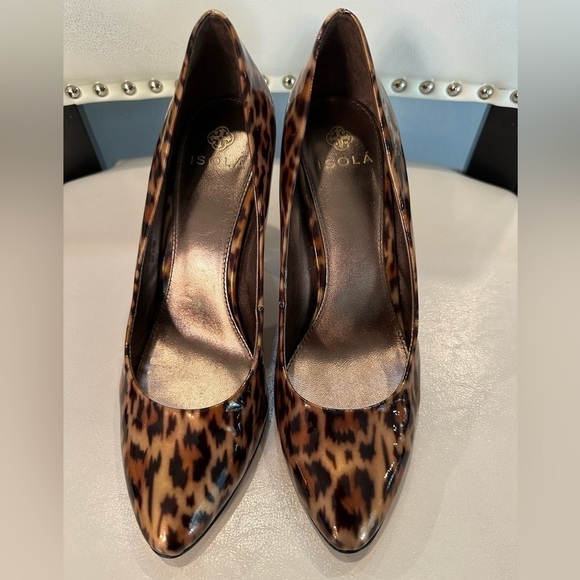 Isola Shoes Heels Cheetah Print Pumps Tan Brown Chain Animal Leopard Print 7.5 - Picture 1 of 16